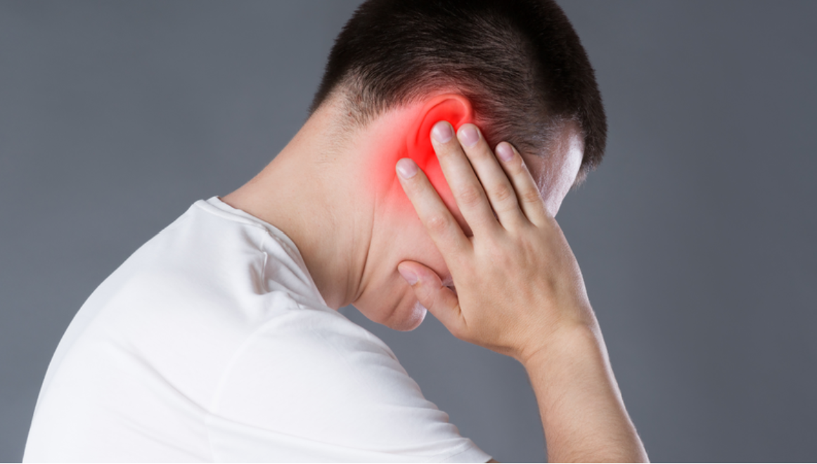 Ù tai kéo dài ảnh hưởng lớn tới sức khỏe Ù tai kéo dài ảnh hưởng lớn tới sức khỏe