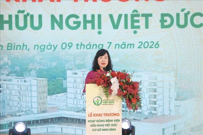 Bộ trưởng Bộ Y tế Đ&agrave;o Hồng Lan ph&aacute;t biểu tại lễ khai trương Bệnh viện Việt Đức cơ sở Ninh B&igrave;nh