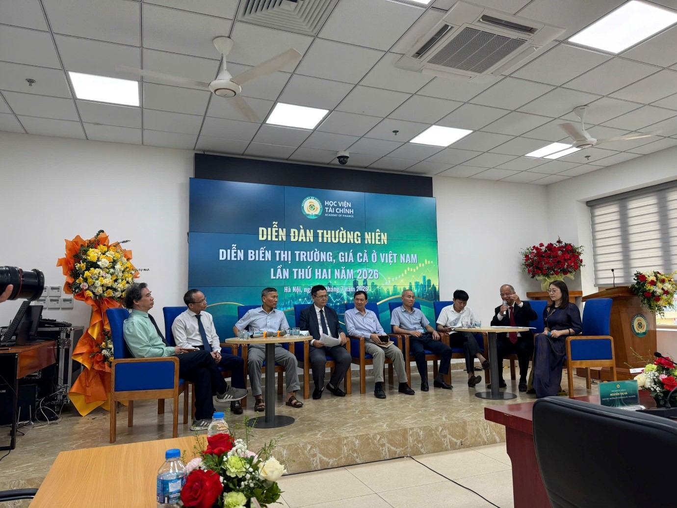 Các đại biểu tham luận tại diễn đàn. Ảnh: Tú Quyên Các đại biểu tham luận tại diễn đàn. Ảnh: Tú Quyên