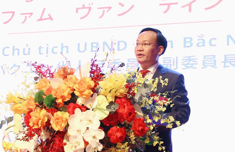 Đồng chí Phạm Văn Thịnh phát biểu tại hội nghị. Đồng chí Phạm Văn Thịnh phát biểu tại hội nghị.