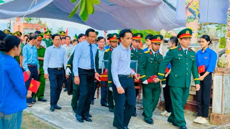 Quảng Trị: Truy điệu và an táng hài cốt liệt sĩ tại xã Cửa Việt