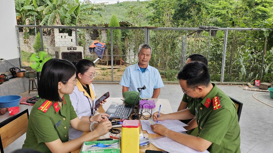 Lạng Sơn triển khai cao điểm thu nhận mẫu ADN thân nhân liệt sĩ chưa xác định danh tính