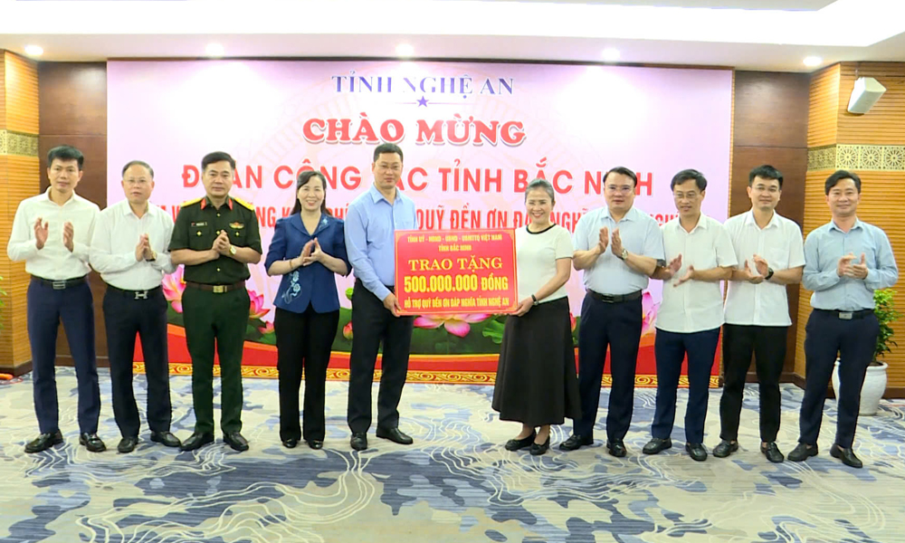 Bắc Ninh ủng hộ 500 triệu đồng Quỹ "Đền ơn đáp nghĩa" tỉnh Nghệ An