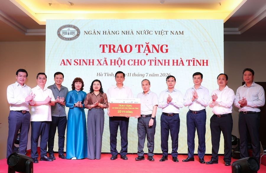 Ngân hàng Link M88.com tải ứng dụng hỗ trợ Hà Tĩnh 10 tỷ đồng để thực hiện an sinh M88sut.com tải ứng dụng