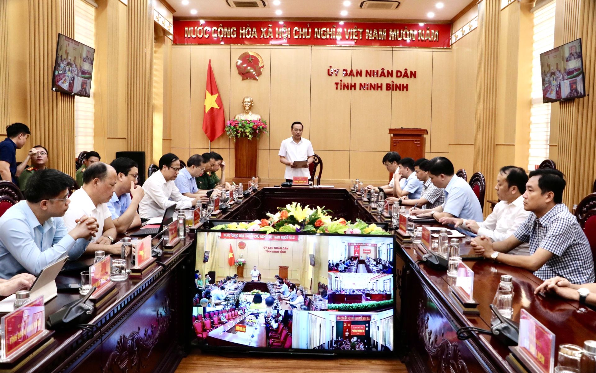 Ninh Bình triển khai thử nghiệm IOC và ứng dụng Công dân số NinhBinh-S
