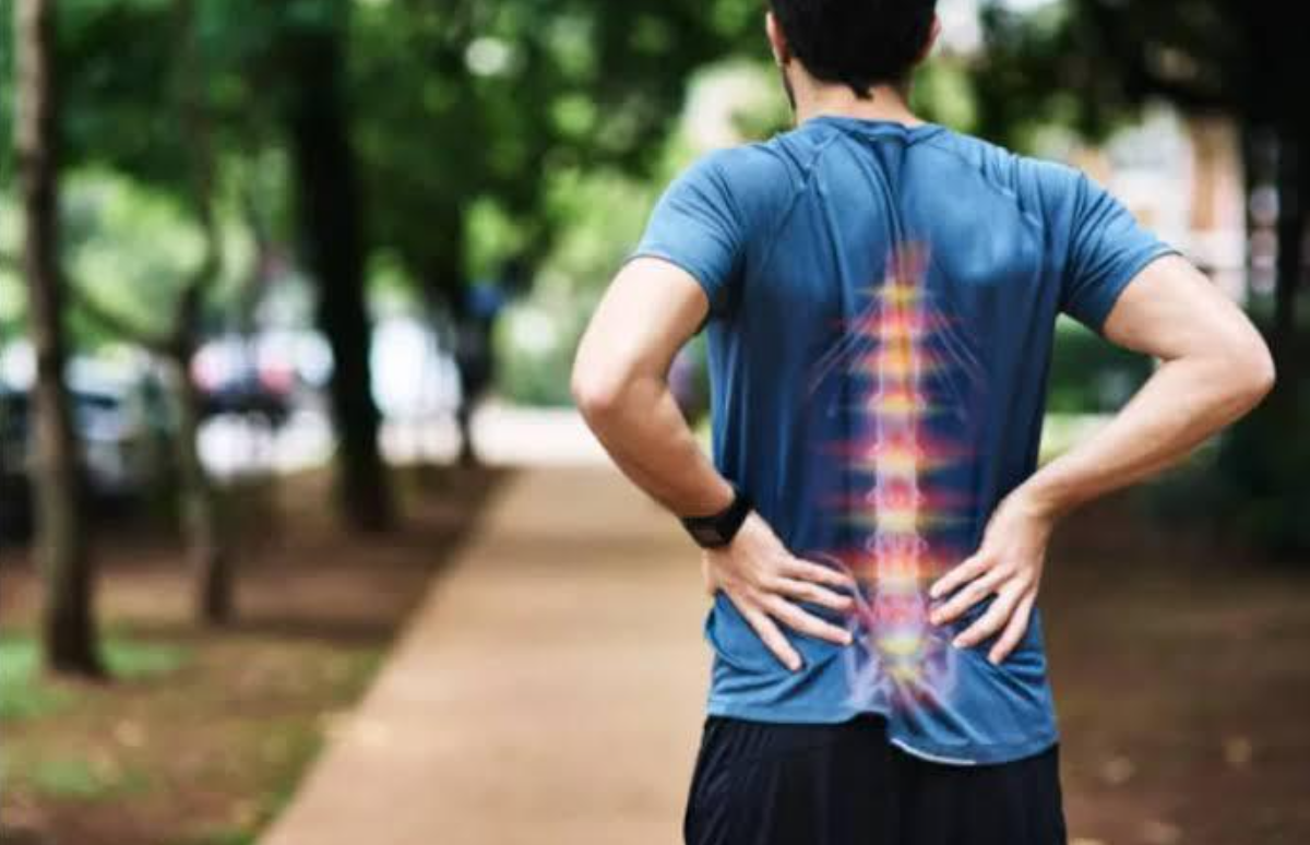 Người bị thoái hóa cột sống cần luyện tập thể dục thể thao hàng ngày Người bị thoái hóa cột sống cần luyện tập thể dục thể thao hàng ngày