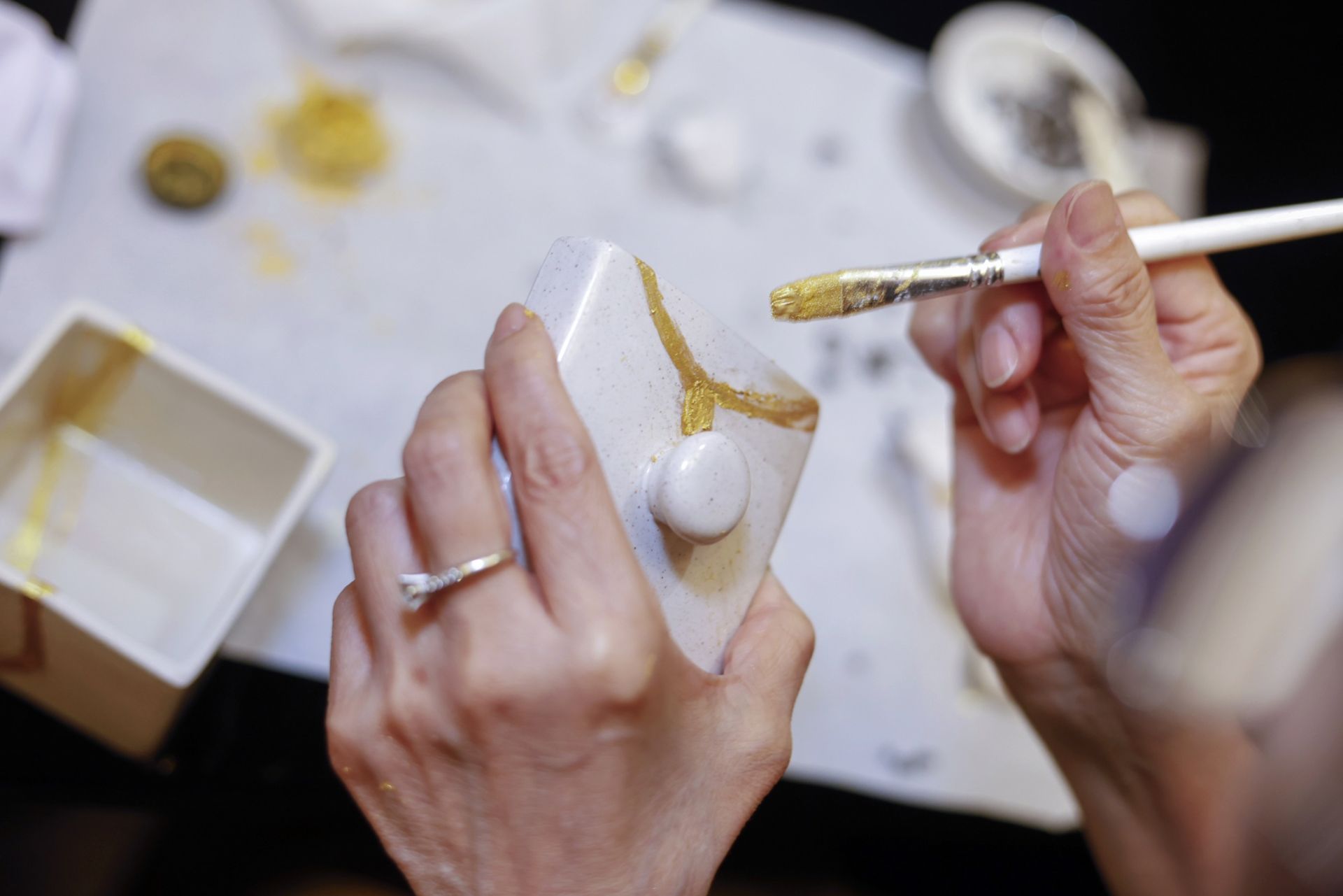 Kintsugi &ndash; nghệ thuật phục chế gốm truyền thống của Nhật Bản