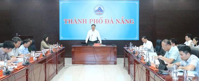 Quang cảnh buổi l&agrave;m việc.