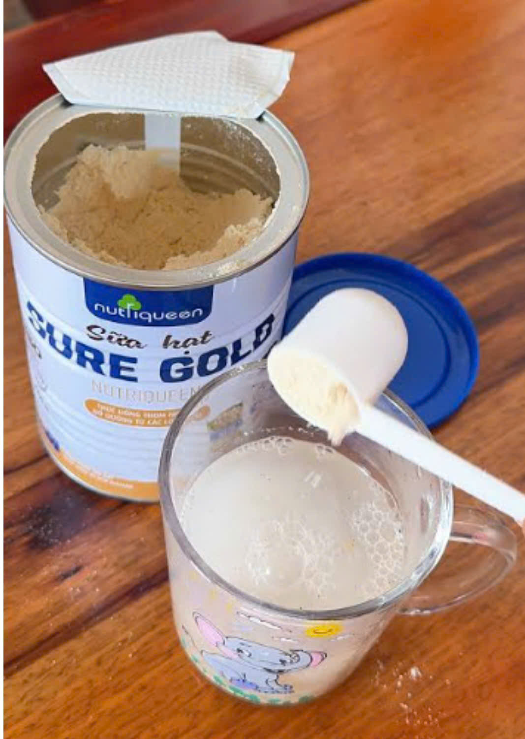 Lô sản phẩm Sữa hạt Sure Gold Nutri Queen bị phát hiện không đạt chỉ tiêu vi sinh theo nội dung tự công bố. (Ảnh: CAHY) Lô sản phẩm Sữa hạt Sure Gold Nutri Queen bị phát hiện không đạt chỉ tiêu vi sinh theo nội dung tự công bố. (Ảnh: CAHY)