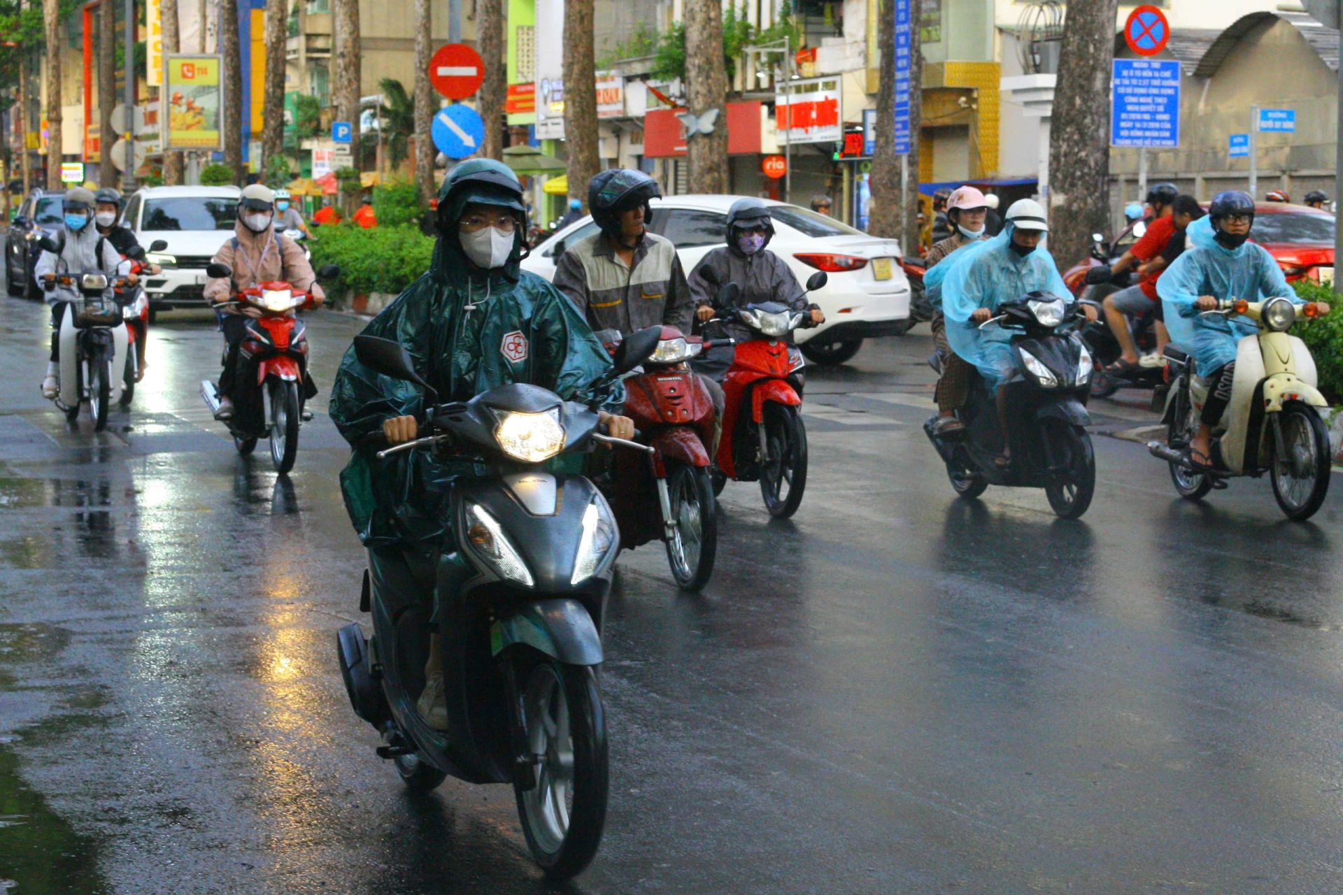 Thời tiết hôm nay 14/7: Tây Nguyên, Nam Bộ tiếp tục mưa dông