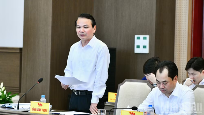 Bộ trưởng, Chủ nhiệm Văn phòng Chính phủ Đặng Xuân Phong phát biểu ý kiến tại cuộc làm việc. (Ảnh: THANH GIANG) Bộ trưởng, Chủ nhiệm Văn phòng Chính phủ Đặng Xuân Phong phát biểu ý kiến tại cuộc làm việc. (Ảnh: THANH GIANG)