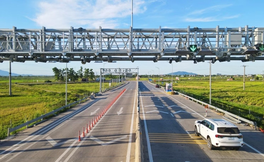 Chính thức thu phí các đoạn tuyến cao tốc Bắc - Nam qua Hà Tĩnh từ ngày mai