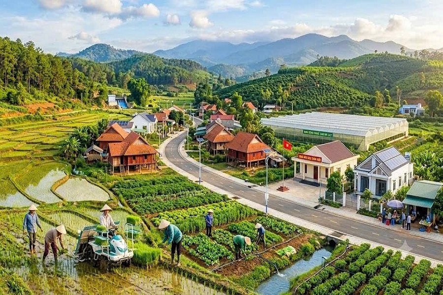 Hàng cây xanh, tuyến đường hoa, cảnh quan hài hòa và sự năng động của người dân hướng tới Hàng cây xanh, tuyến đường hoa, cảnh quan hài hòa và sự năng động của người dân hướng tới