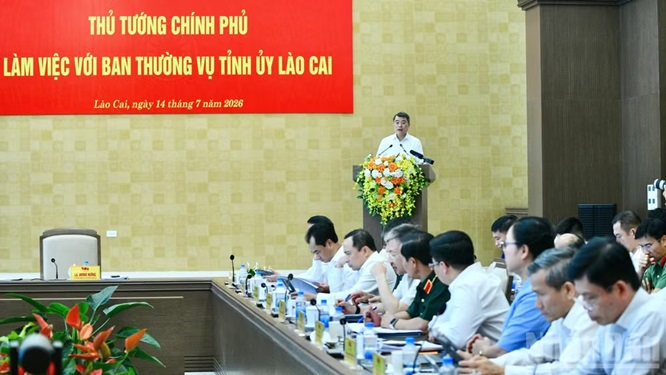 Thủ tướng Lê Minh Hưng đặc biệt yêu cầu Lào Cai nỗ lực vượt mọi khó khăn, hoàn thành mục tiêu tăng trưởng 2 con số năm 2026. (Ảnh: THANH GIANG) Thủ tướng Lê Minh Hưng đặc biệt yêu cầu Lào Cai nỗ lực vượt mọi khó khăn, hoàn thành mục tiêu tăng trưởng 2 con số năm 2026. (Ảnh: THANH GIANG)