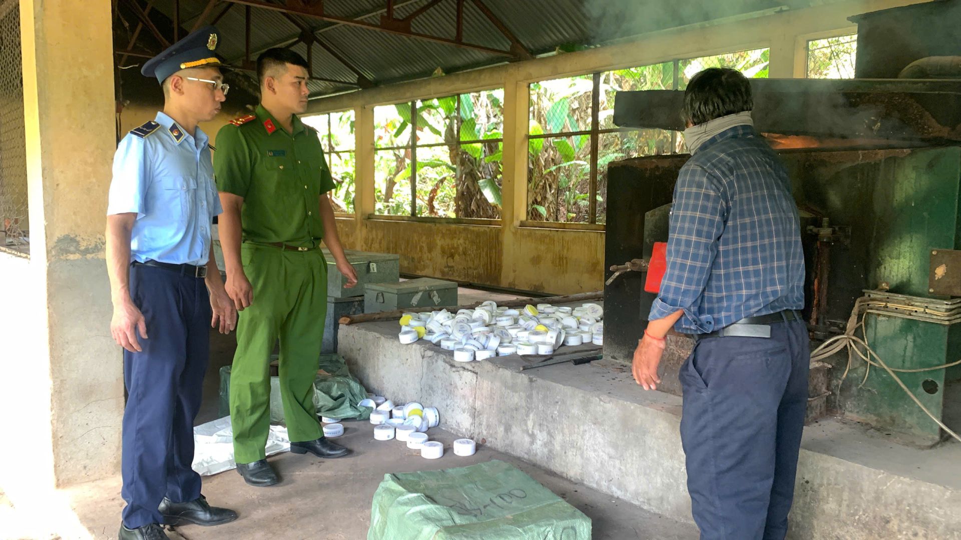 Lạng Sơn: Nâng cao hiệu quả đấu tranh chống buôn lậu, gian lận thương mại