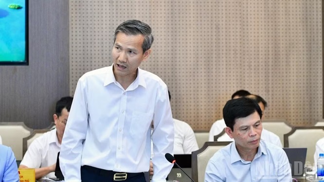 Lãnh đạo Bộ Nội vụ phát biểu ý kiến tại cuộc làm việc. (Ảnh: THANH GIANG) Lãnh đạo Bộ Nội vụ phát biểu ý kiến tại cuộc làm việc. (Ảnh: THANH GIANG)