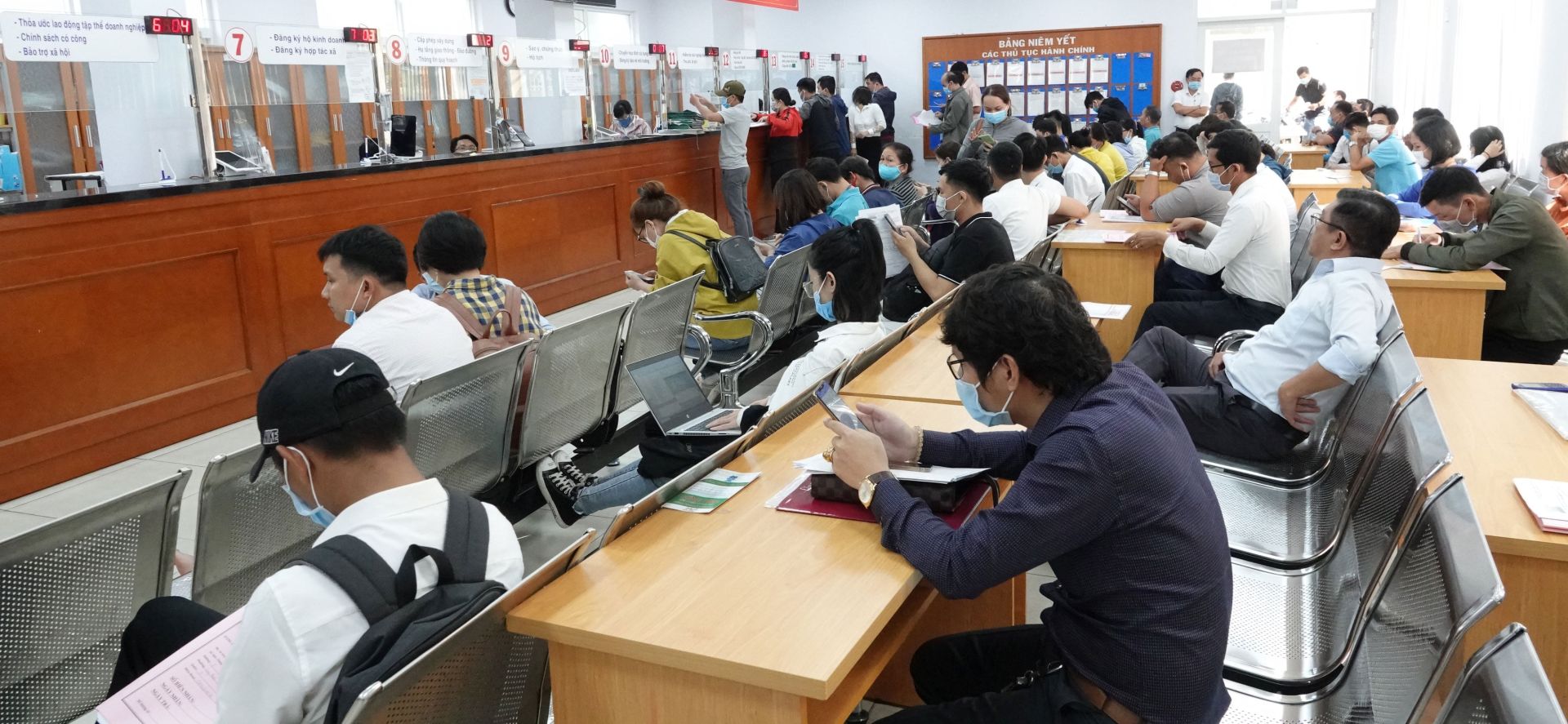 Hà Nội triển khai cao điểm 100 ngày chuyển đổi số, thí điểm miễn giấy phép xây dựng nhà ở riêng lẻ