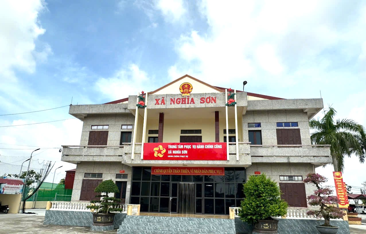 phấn đấu ho&agrave;n th&agrave;nh thắng lợi c&aacute;c mục ti&ecirc;u, nhiệm vụ ph&aacute;t triển kinh tế - x&atilde; hội năm 2026, x&acirc;y dựng Nghĩa Sơn ng&agrave;y c&agrave;ng ph&aacute;t triển, văn minh v&agrave; gi&agrave;u đẹp.