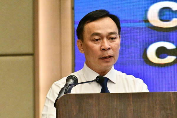 &Ocirc;ng Trương Văn Tiến- Gi&aacute;m đốc Trung t&acirc;m x&uacute;c tiến ĐT TM DL ph&aacute;t biểu dẫn đề