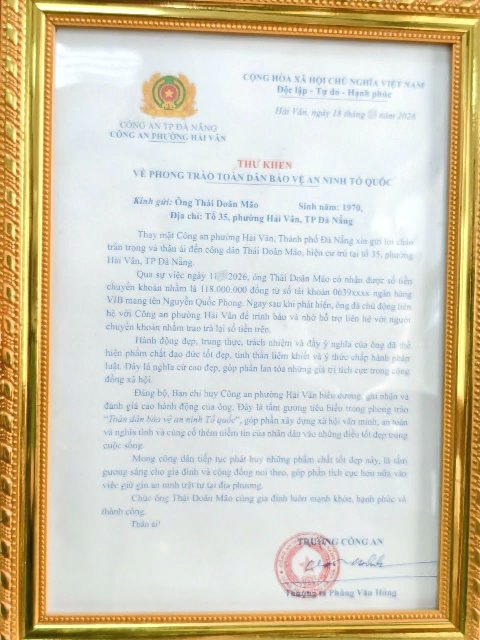 Thư khen của Công an phường Hải Vân đối với công dân Thái Doãn Mão trong phong trào toàn dân bảo vệ an ninh Tổ quốc. Thư khen của Công an phường Hải Vân đối với công dân Thái Doãn Mão trong phong trào toàn dân bảo vệ an ninh Tổ quốc.