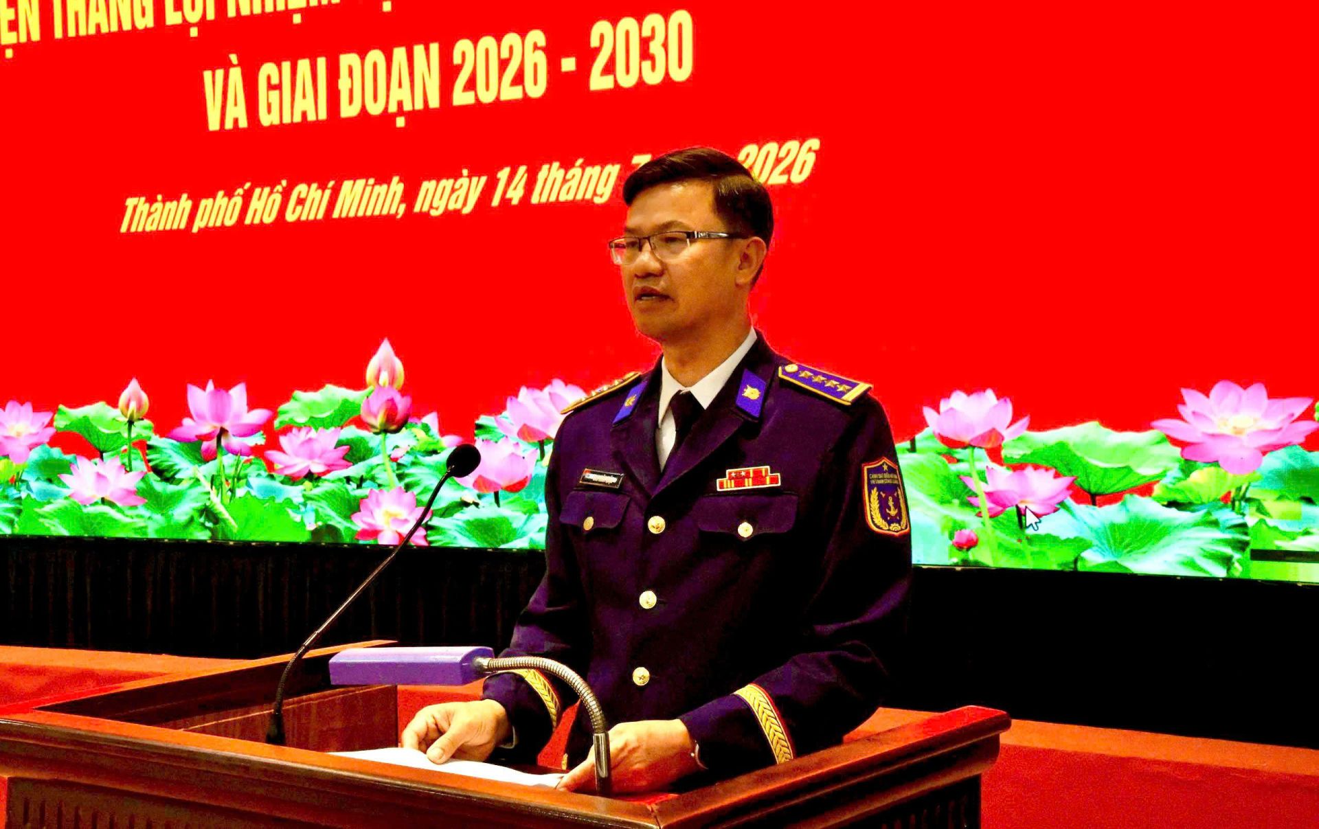 Đại tá Cao Xuân Quận, Phó Chính ủy, Phó Chủ tịch Thường trực Hội đồng Thi đua-Khen thưởng Bộ Tư lệnh Vùng Cảnh sát biển 3 phát biểu tại Lễ phát động Đại tá Cao Xuân Quận, Phó Chính ủy, Phó Chủ tịch Thường trực Hội đồng Thi đua-Khen thưởng Bộ Tư lệnh Vùng Cảnh sát biển 3 phát biểu tại Lễ phát động