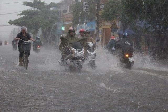 Thời tiết ngày 15/7: Nhiều khu vực trên cả nước tiếp tục có mưa rào và dông