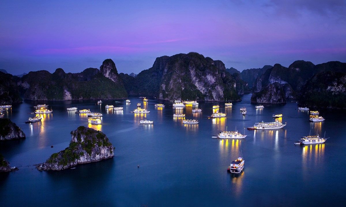 Quảng Ninh phát triển M88bet không chặn di sản, hướng tới trung tâm du lịch đêm châu Á