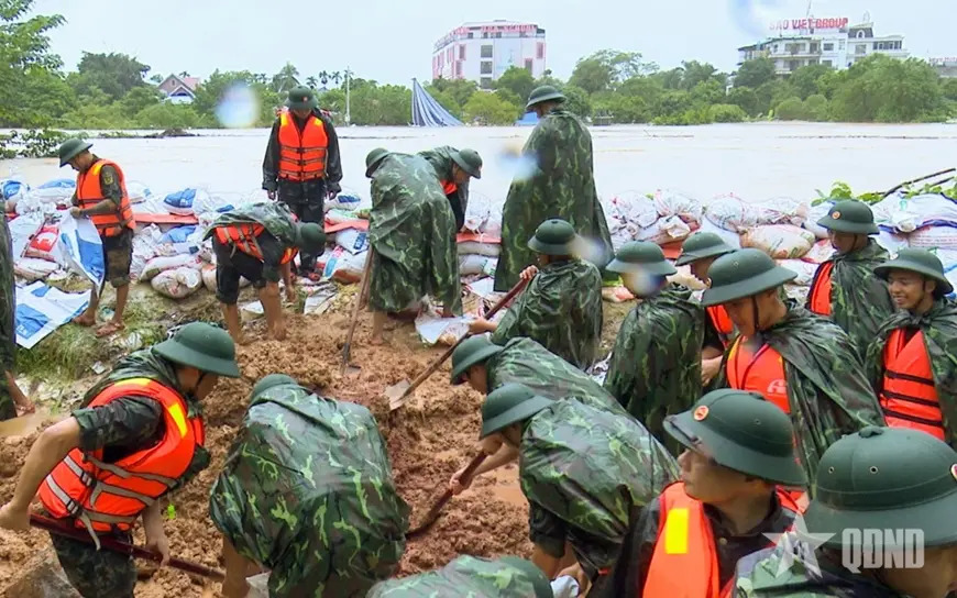 Quân đội sẵn sàng ứng phó đợt mưa lũ lớn ở Bắc Bộ, bảo đảm thông tin liên lạc thông suốt