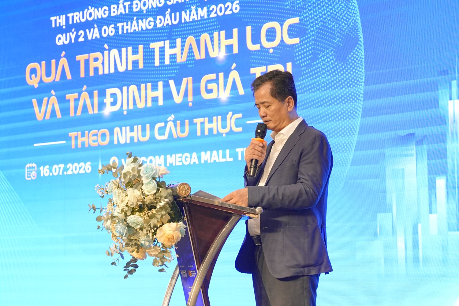 TS. Nguyễn Văn Đ&iacute;nh, Ph&oacute; Chủ tịch Hiệp hội Bất động sản Việt Nam, Chủ tịch VARS ph&aacute;t biểu tại sự kiện