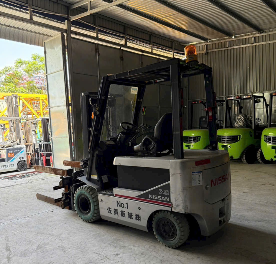 Chọn đ&uacute;ng đơn vị sửa xe n&acirc;ng gi&uacute;p tiết kiệm chi ph&iacute; v&agrave; thời gian.