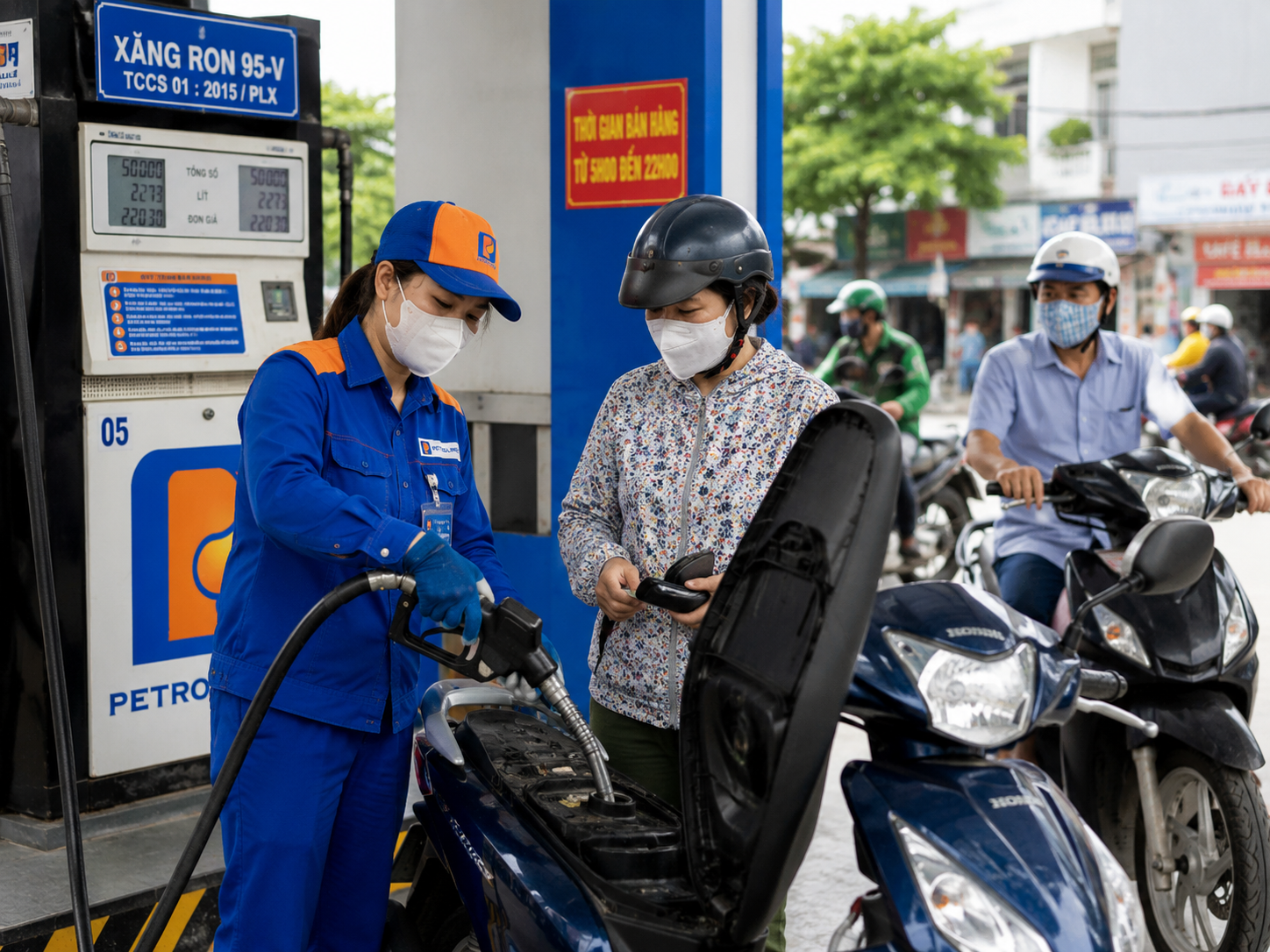Giá xăng dầu hôm nay 16/7: Tiếp đà tăng nhẹ