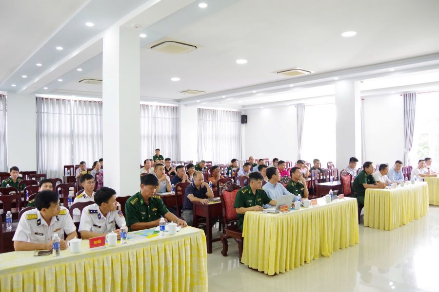 Nâng cao nhận thức về bảo vệ công trình dầu khí và chống khai thác IUU