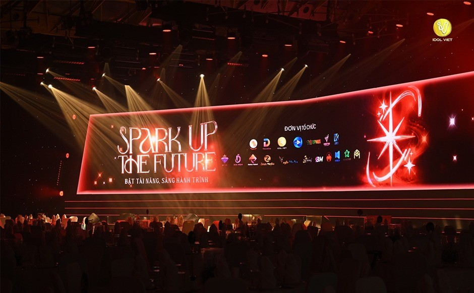 Hành trình bứt phá giới hạn và dấu ấn rực rỡ của Nhã Thy tại Gala “Spark Up The Future 2025”
