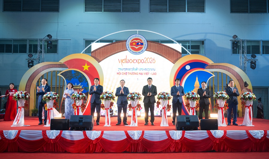 Tổng Giám đốc Vinachem tham gia cắt băng khai mạc VIETLAO EXPO 2026 Tổng Giám đốc Vinachem tham gia cắt băng khai mạc VIETLAO EXPO 2026
