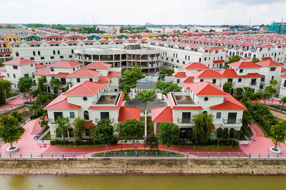Trong chu kỳ phát triển mới của Vĩnh Long, ưu thế sẽ thuộc về các khu đô thị có khả năng tạo lập một hệ sinh thái sống hoàn chỉnh (Ảnh: Thành Sơn) Trong chu kỳ phát triển mới của Vĩnh Long, ưu thế sẽ thuộc về các khu đô thị có khả năng tạo lập một hệ sinh thái sống hoàn chỉnh (Ảnh: Thành Sơn)