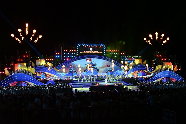 Một cảnh trong Lễ khai mạc Festival Biển Kh&aacute;nh H&ograve;a 2026