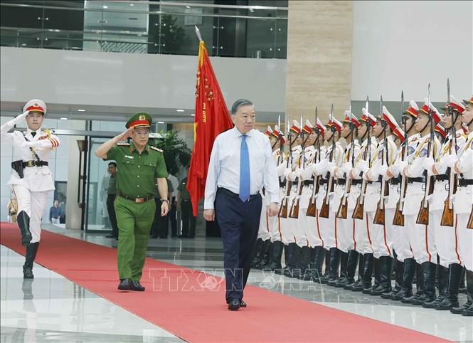 Tổng Bí thư, Chủ tịch nước Tô Lâm đến dự buổi gặp mặt. Ảnh: Thống Nhất/TTXVN Tổng Bí thư, Chủ tịch nước Tô Lâm đến dự buổi gặp mặt. Ảnh: Thống Nhất/TTXVN