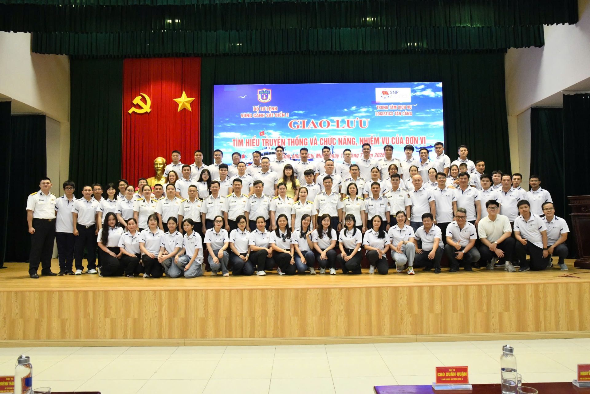 Bộ Tư lệnh Vùng Cảnh sát biển 3 gặp mặt, giao lưu với Trung tâm dịch vụ Logistics Tân Cảng