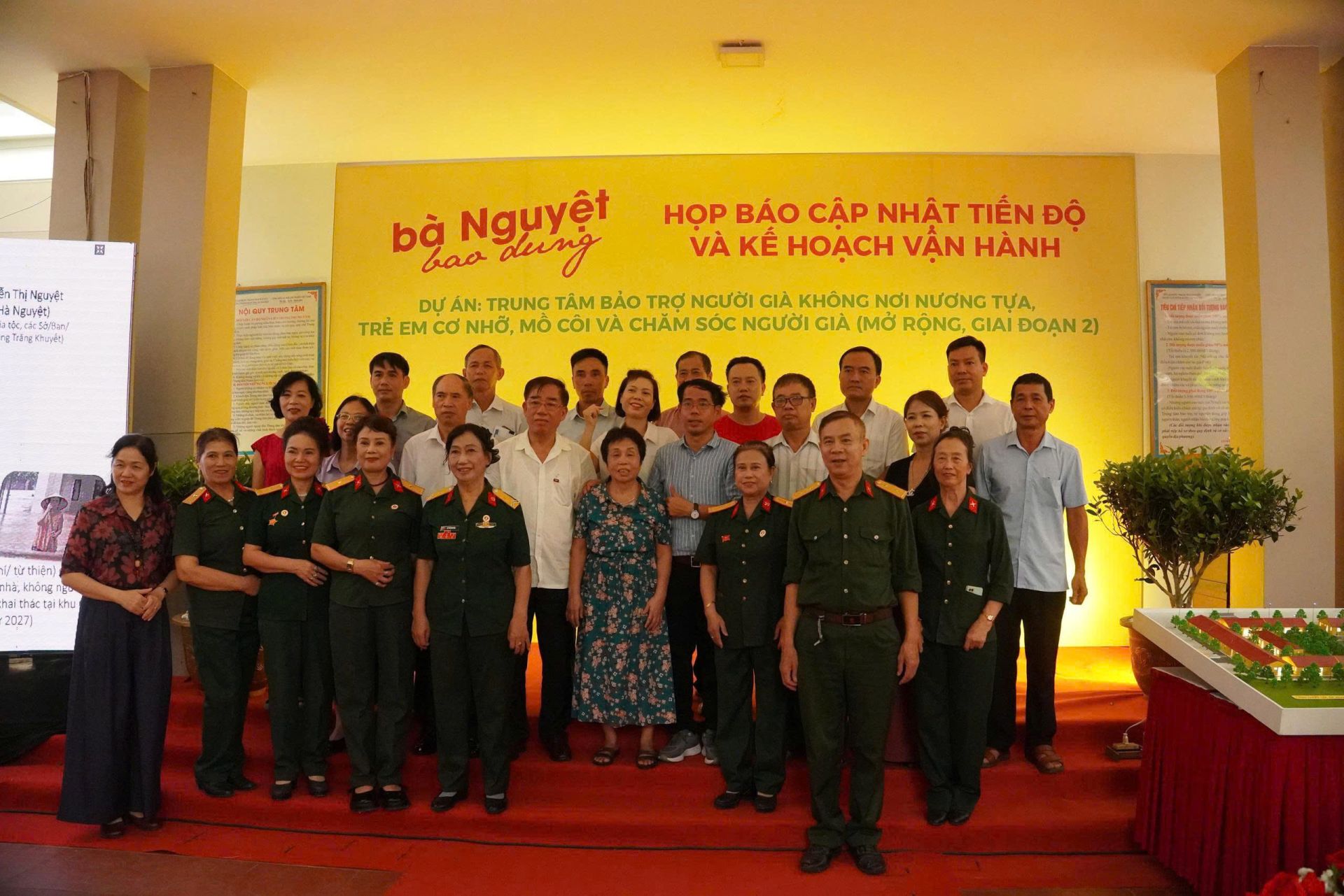 Các đại biểu tham dự chương trình họp báo công bố tiến độ và kế hoạch triển khai Dự án mở rộng Trung tâm. Các đại biểu tham dự chương trình họp báo công bố tiến độ và kế hoạch triển khai Dự án mở rộng Trung tâm.