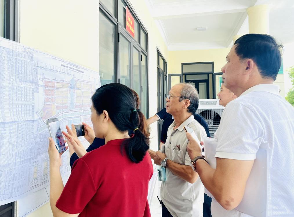 Các nhà đầu tư đối chiếu lại vị trí ô đất, diện tích theo quy hoạch chi tiết tỷ lệ 1/500 đã được điều chỉnh Các nhà đầu tư đối chiếu lại vị trí ô đất, diện tích theo quy hoạch chi tiết tỷ lệ 1/500 đã được điều chỉnh