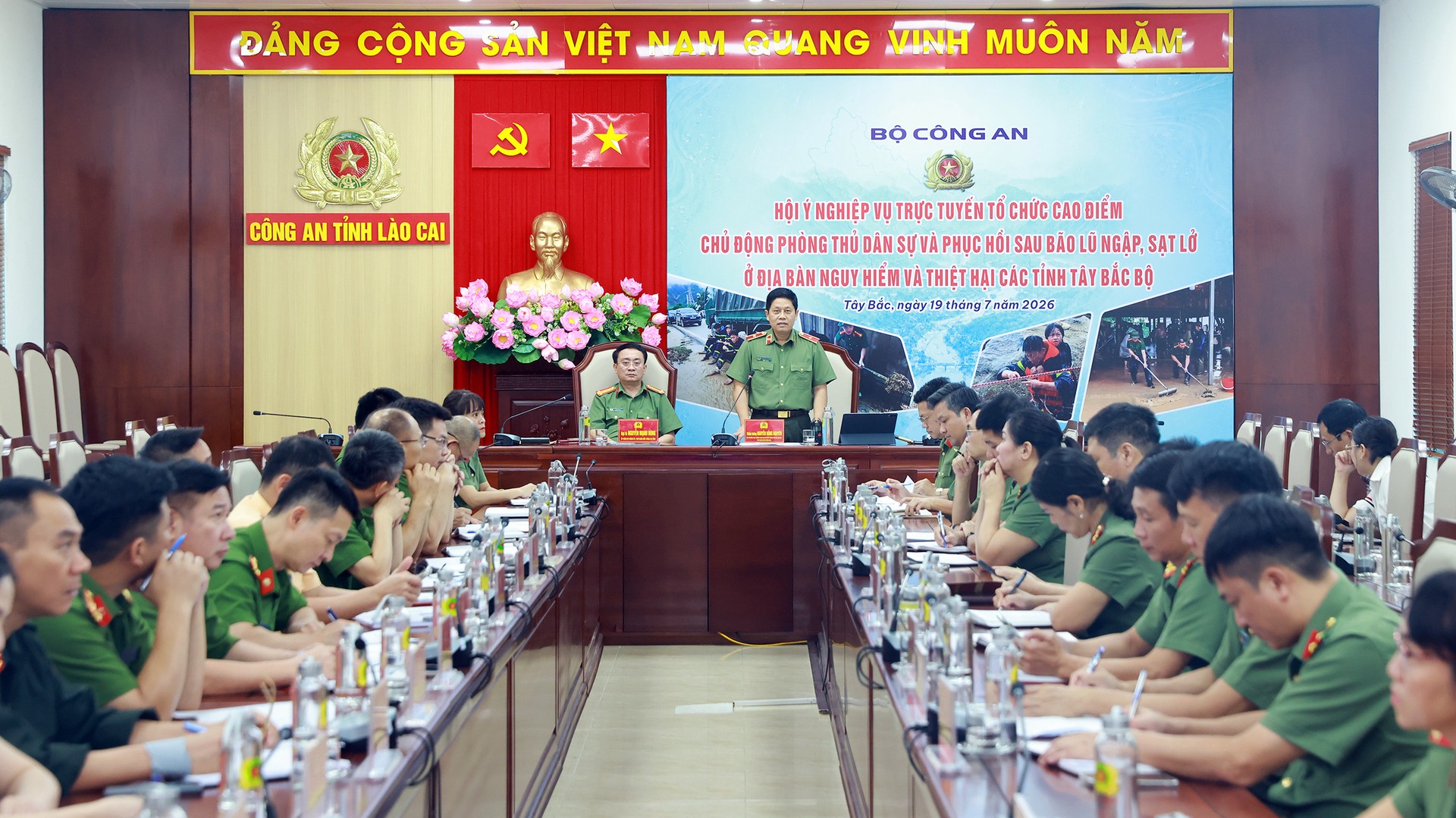 Bộ Công an chỉ đạo cao điểm ứng phó mưa lũ, sạt lở tại Tây Bắc