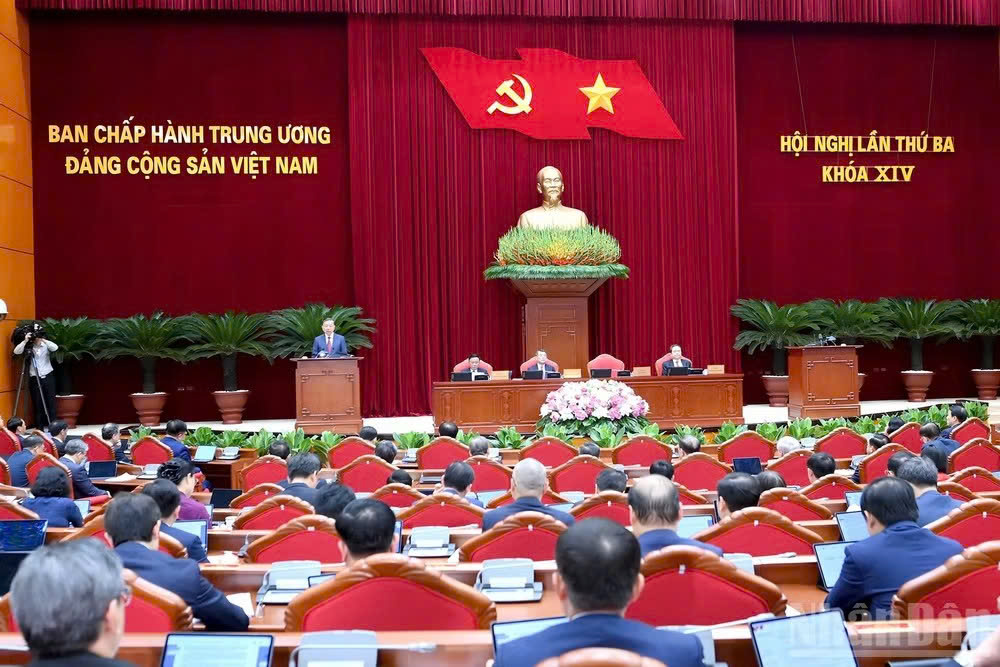 Khai mạc Hội nghị lần thứ 3 Ban Chấp h&agrave;nh Trung ương Đảng kh&oacute;a XIV. (Ảnh: ĐĂNG KHOA)