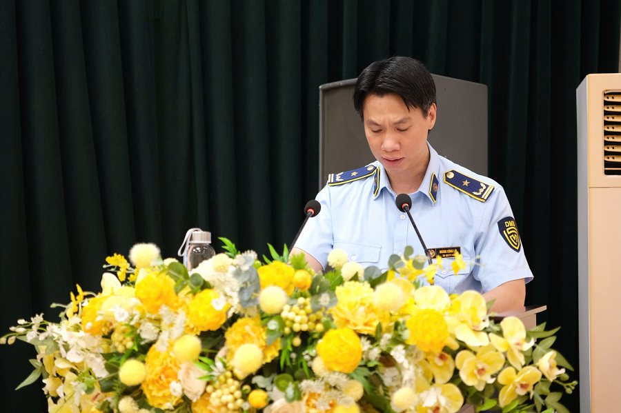 Ông Hoàng Công Lợi - Phó Chi cục trưởng Chi cục QLTT Thanh Hóa đã trực tiếp chỉ ra thực trạng đáng báo động của thị trường hiện nay Ông Hoàng Công Lợi - Phó Chi cục trưởng Chi cục QLTT Thanh Hóa đã trực tiếp chỉ ra thực trạng đáng báo động của thị trường hiện nay