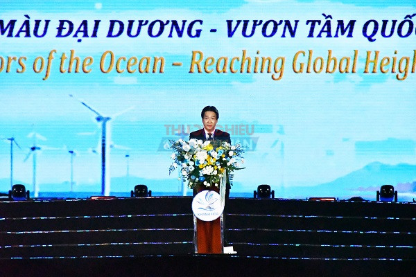 &Ocirc;ng Nguyễn Long Bi&ecirc;n - Ủy vi&ecirc;n Ban Thường vụ Tỉnh ủy, Ph&oacute; Chủ tịch Thường trực UBND tỉnh, Trưởng Ban Tổ chức Festival Biển Kh&aacute;nh H&ograve;a năm 2026 đ&atilde; ph&aacute;t biểu bế mạc