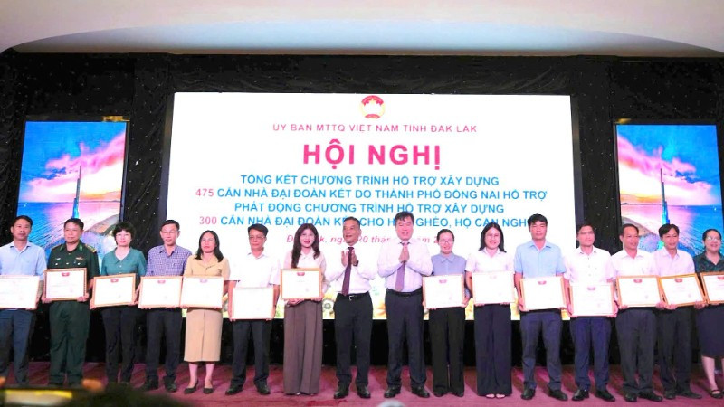 Đắk Lắk phát động chương trình hỗ trợ đường link M88 mới nhất 300 căn nhà Đại đoàn kết cho hộ nghèo do Tổng Bí thư, Chủ tịch nước Tô Lâm trao tặng