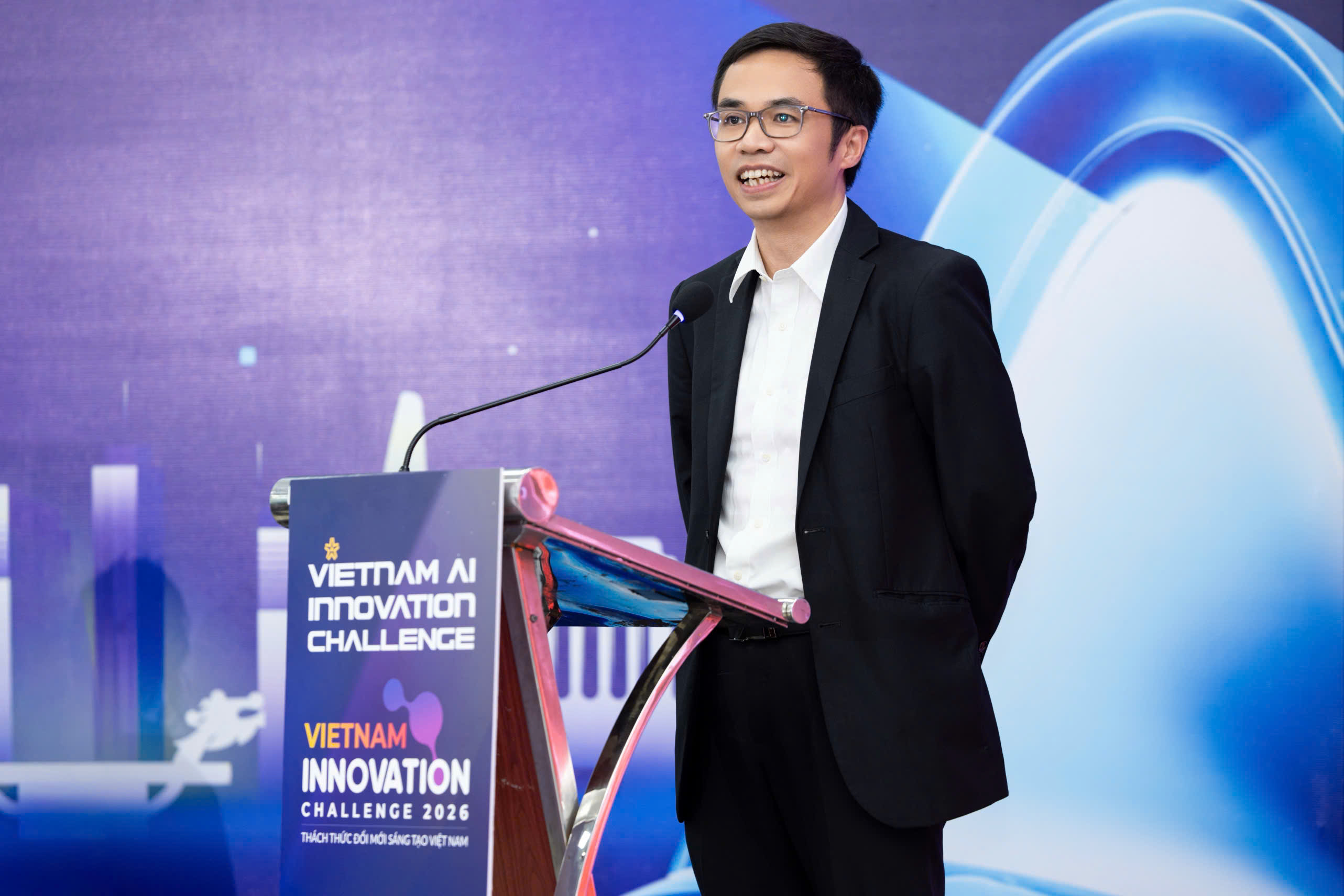 Ông Trương Quốc Anh, Giám đốc Khối Ngân hàng số SHB phát biểu tại sự kiện Ông Trương Quốc Anh, Giám đốc Khối Ngân hàng số SHB phát biểu tại sự kiện