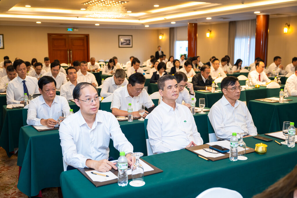 Các đại biểu tham dự hội nghị Các đại biểu tham dự hội nghị