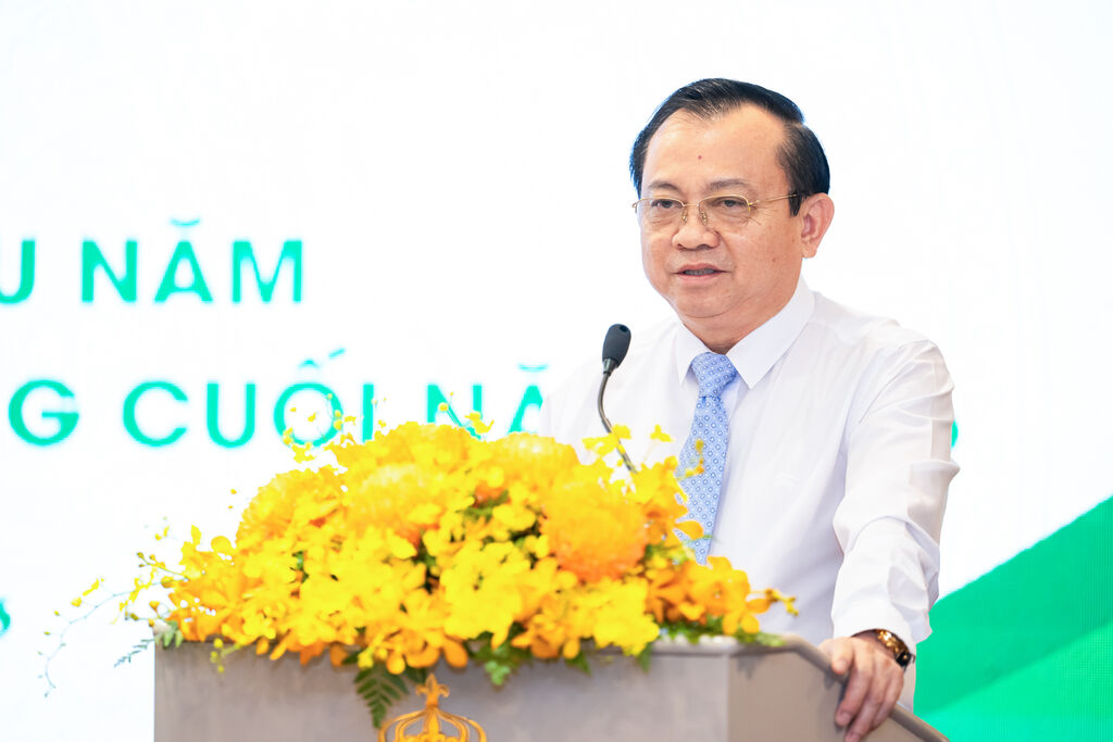 Ông Lê Tấn Cận- Thứ trưởng Bộ Tài chính phát biểu chỉ đạo tại hội nghị. Ông Lê Tấn Cận- Thứ trưởng Bộ Tài chính phát biểu chỉ đạo tại hội nghị.