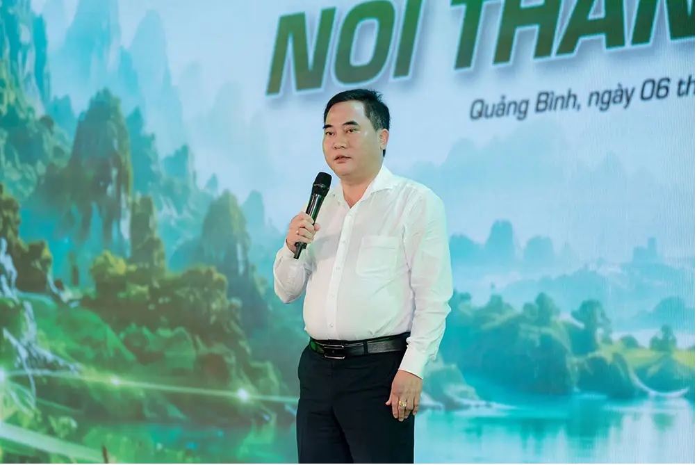 Đồng chí Phùng Quang Trung - Tổng giám đốc Công ty phát biểu trong đêm gala giao lưu Đồng chí Phùng Quang Trung - Tổng giám đốc Công ty phát biểu trong đêm gala giao lưu