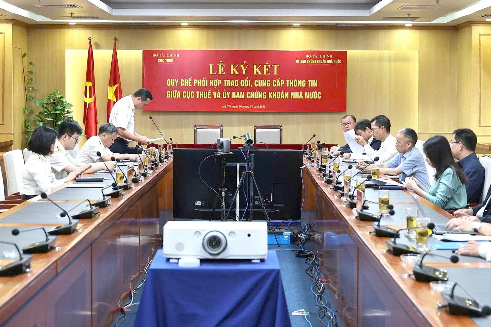Cục Thuế và Ủy ban Chứng khoán Link M88.com tải ứng dụng phối hợp, nâng cao hiệu quả quản lý